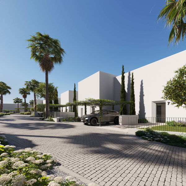 Contemporary villa with expansive gardens in La Reserva, Sotogrande