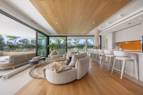 Elegant ground floor apartment with expansive terrace in South Residences, Higuerón Resort