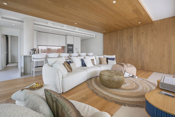 Elegant ground floor apartment with expansive terrace in South Residences, Higuerón Resort