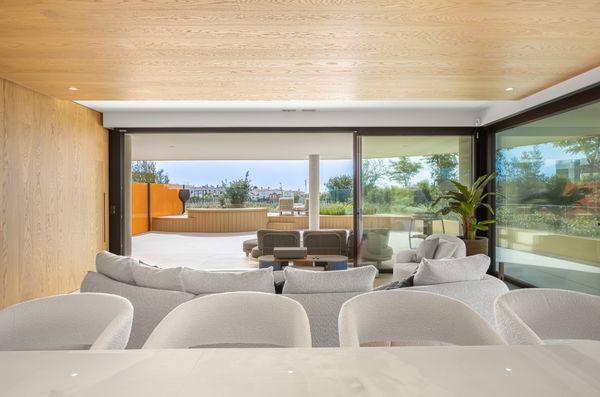Elegant ground floor apartment with expansive terrace in South Residences, Higuerón Resort