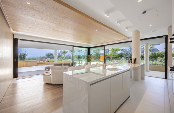 Elegant ground floor apartment with expansive terrace in South Residences, Higuerón Resort