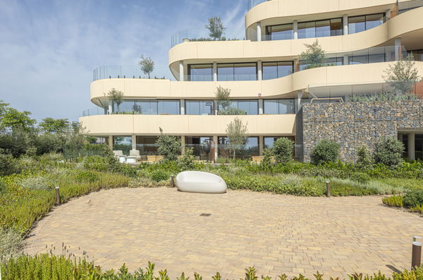 Elegant ground floor apartment with expansive terrace in South Residences, Higuerón Resort