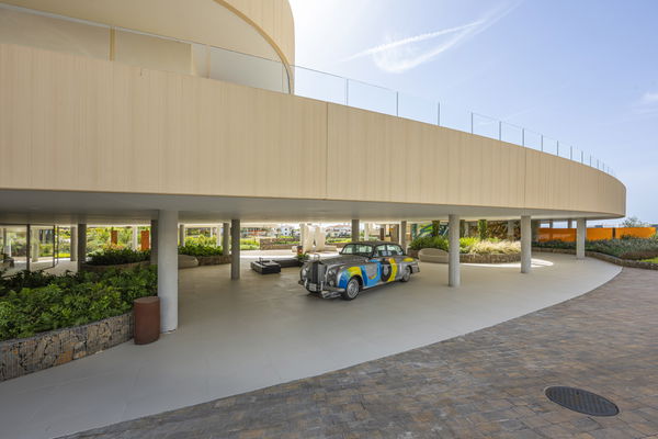 Elegant ground floor apartment with expansive terrace in South Residences, Higuerón Resort