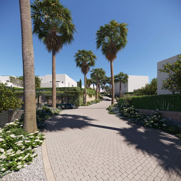 Sophisticated villa in a prestigious golf setting in La Reserva, Sotogrande