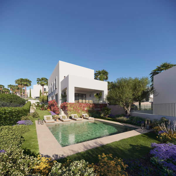 Sophisticated villa in a prestigious golf setting in La Reserva, Sotogrande