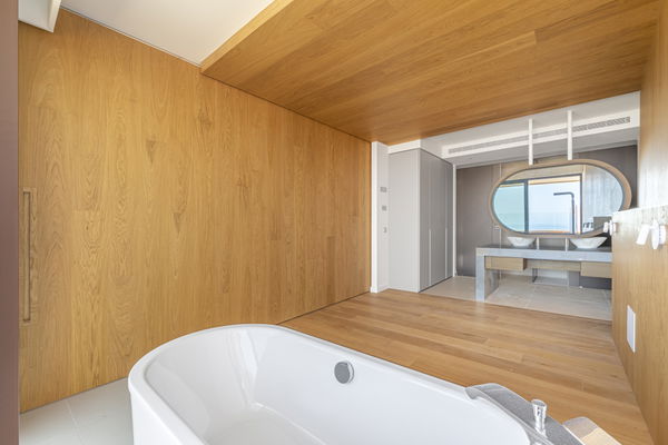 Contemporary apartment with spectacular sea views in South Residences, Higuerón Resort