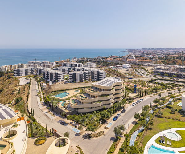 Contemporary apartment with spectacular sea views in South Residences, Higuerón Resort
