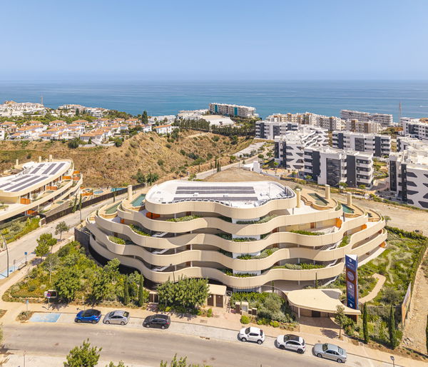Contemporary apartment with spectacular sea views in South Residences, Higuerón Resort