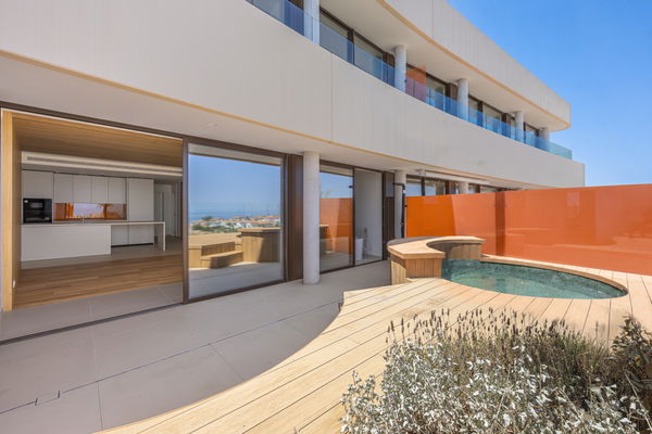 Contemporary apartment with spectacular sea views in South Residences, Higuerón Resort