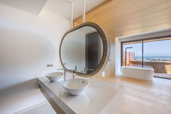 Contemporary apartment with spectacular sea views in South Residences, Higuerón Resort