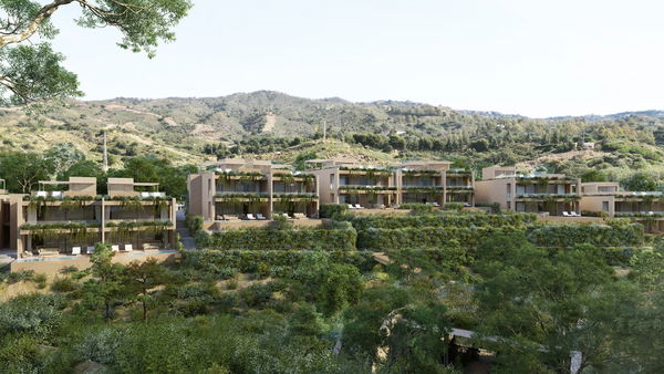 Sophisticated ground floor apartment with private garden in Elviria, Marbella East.