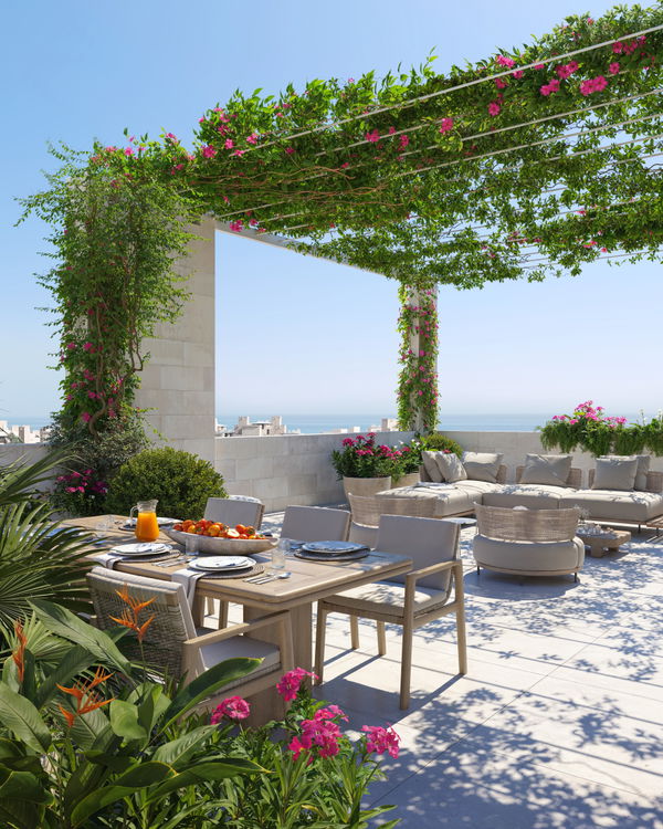 Exceptional penthouse residence with rooftop solarium and sea views, New Golden Mile, Estepona