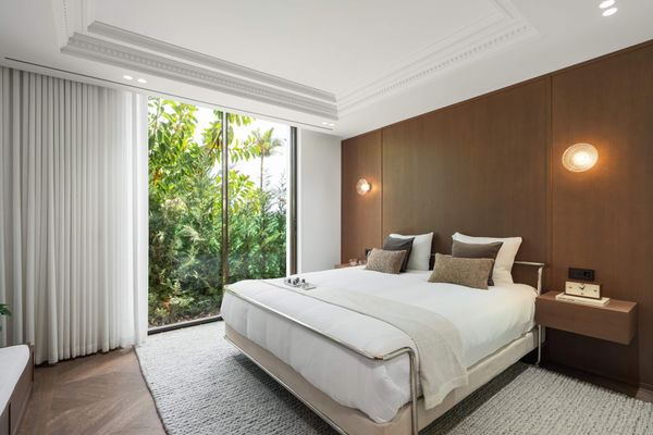 Contemporary masterpiece of architectural luxury in El Herrojo, Benahavís