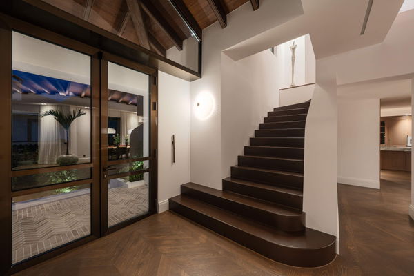 Contemporary masterpiece of architectural luxury in El Herrojo, Benahavís