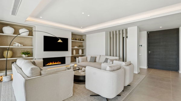 Refined contemporary living with sea views in Los Naranjos, Nueva Andalucía