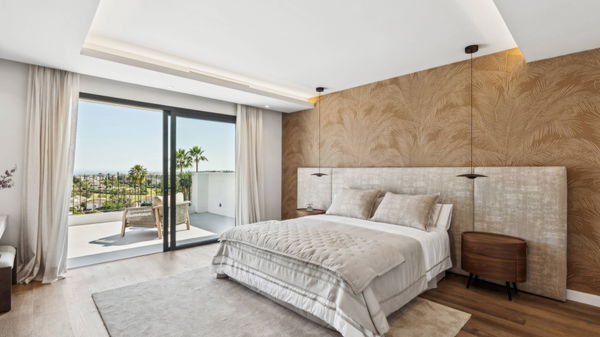 Refined contemporary living with sea views in Los Naranjos, Nueva Andalucía