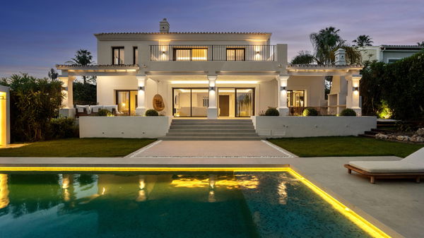 Refined contemporary living with sea views in Los Naranjos, Nueva Andalucía