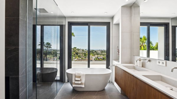 Refined contemporary living with sea views in Los Naranjos, Nueva Andalucía