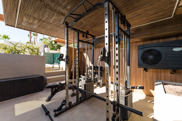 Elegant Scandinavian villa overlooking La Concha and the Mediterranean, Nueva Andalucia, Marbella