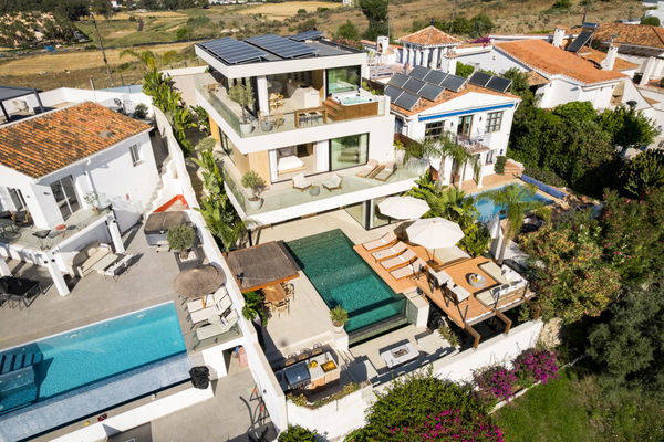 Elegant Scandinavian villa overlooking La Concha and the Mediterranean, Nueva Andalucia, Marbella