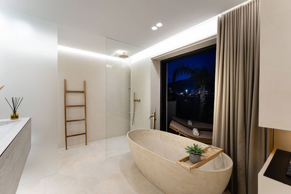 Elegant Scandinavian villa overlooking La Concha and the Mediterranean, Nueva Andalucia, Marbella