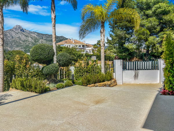Wonderful villa in Las Lomas de Marbella Club