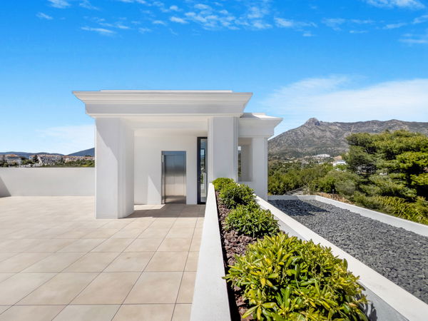 Wonderful villa in Las Lomas de Marbella Club