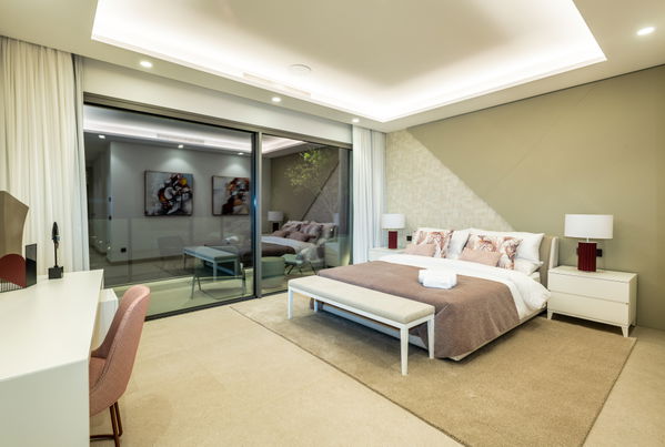 A luxury retreat in the mountains of Benahavís with sea views