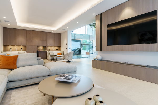 A luxury retreat in the mountains of Benahavís with sea views
