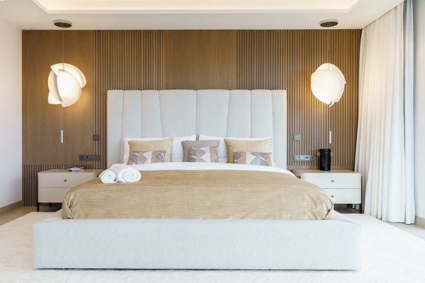 A luxury retreat in the mountains of Benahavís with sea views