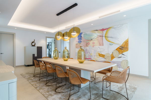A luxury retreat in the mountains of Benahavís with sea views