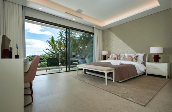A luxury retreat in the mountains of Benahavís with sea views