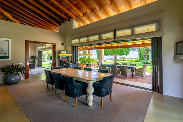 Huge family home in privileged residential area of La Zagaleta, Benahavis