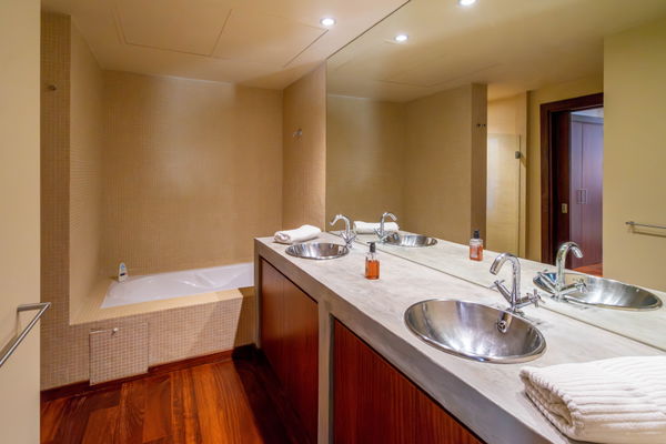 Huge family home in privileged residential area of La Zagaleta, Benahavis
