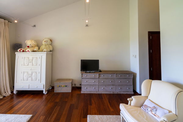 Huge family home in privileged residential area of La Zagaleta, Benahavis
