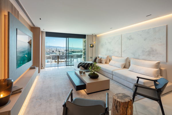 Newly renovated modern apartment on the front line of Puerto Banus, Marbella