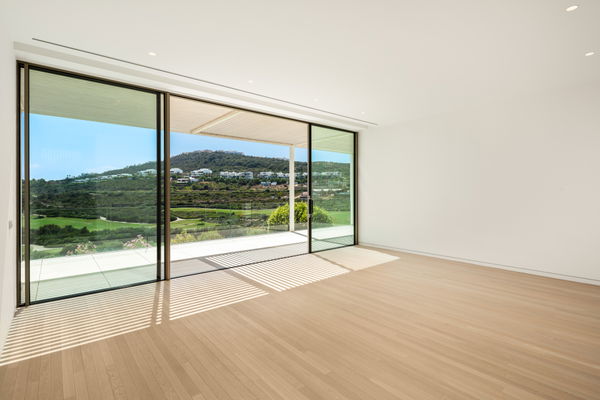 Luxury villa next to golf course in Finca Cortesín
