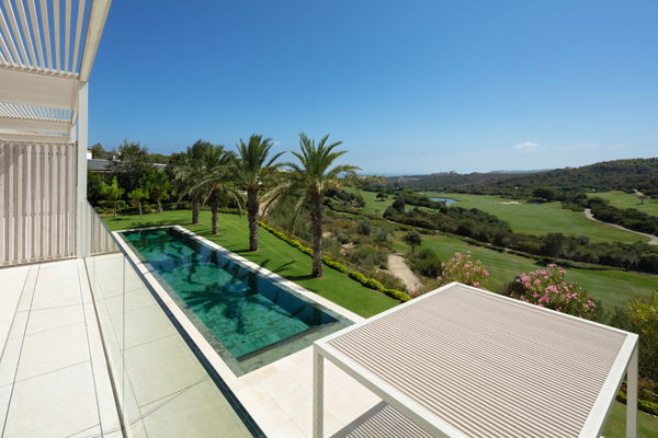 Luxury villa next to golf course in Finca Cortesín