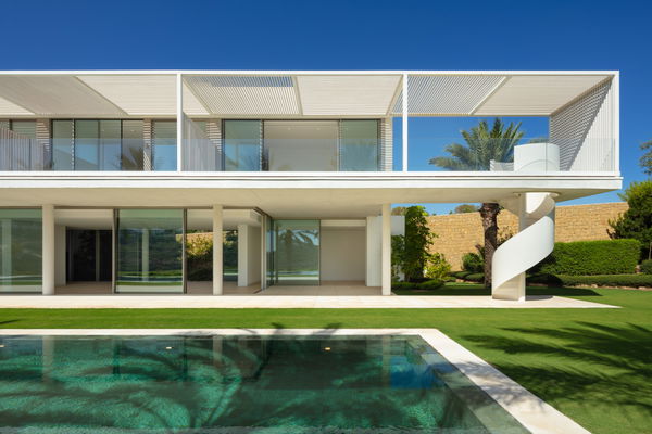 Luxury villa next to golf course in Finca Cortesín