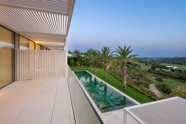 Luxury villa next to golf course in Finca Cortesín