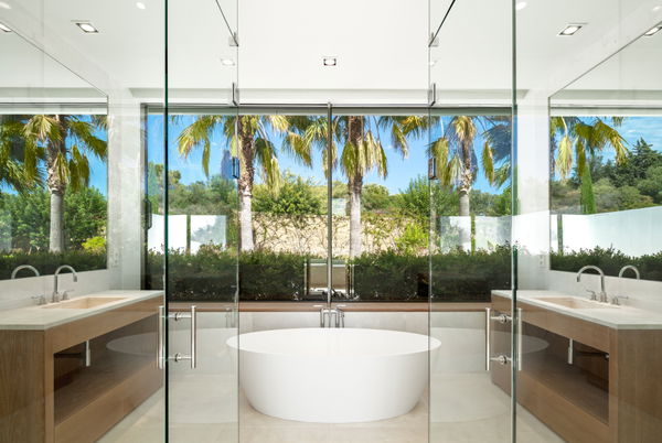 Contemporary villa next to the golf course, Finca Cortesín