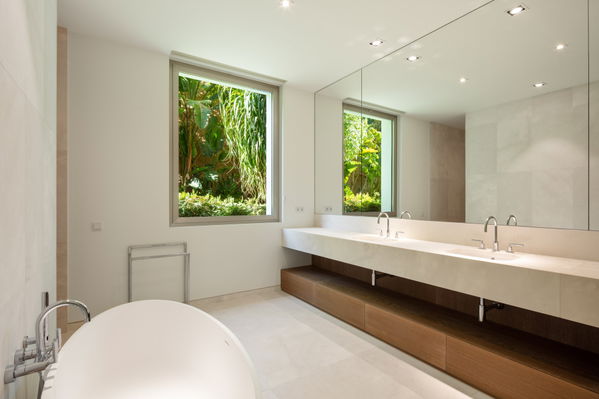 Contemporary villa next to the golf course, Finca Cortesín