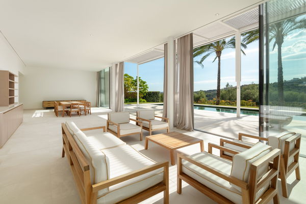 Contemporary villa next to the golf course, Finca Cortesín