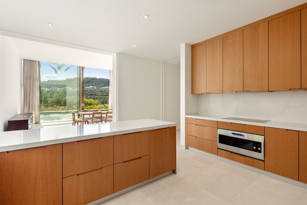 Contemporary villa next to the golf course, Finca Cortesín