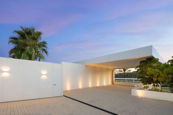 Contemporary villa next to the golf course, Finca Cortesín