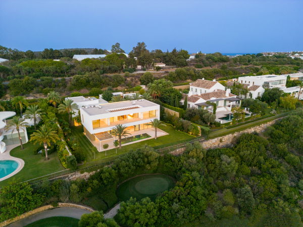 Amazing Modern Villa in Finca Cortesín