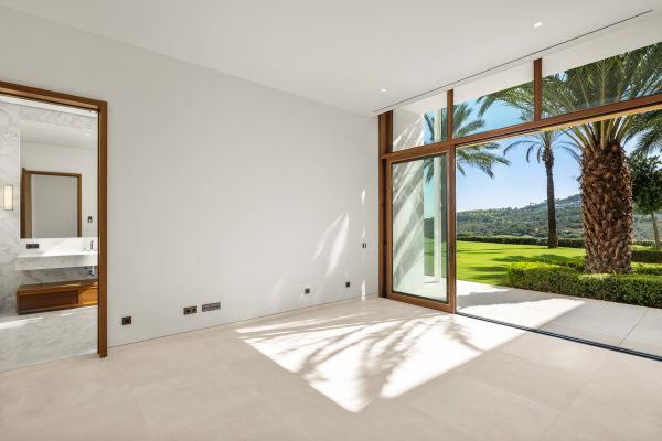 Wonderful Villa next to the golf course, Finca Cortesín