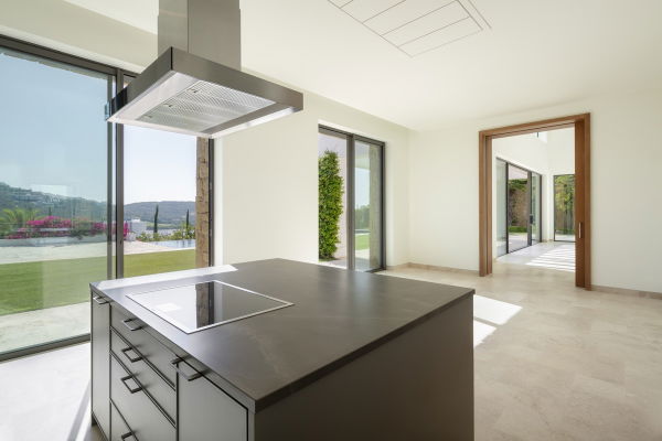 Spectacular villa next to the Casares golf course