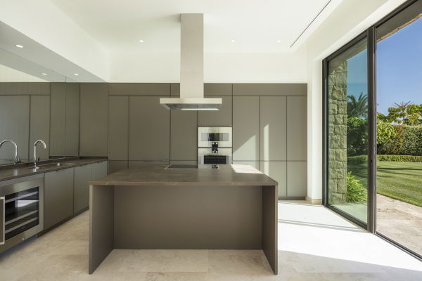 Spectacular villa next to the Casares golf course