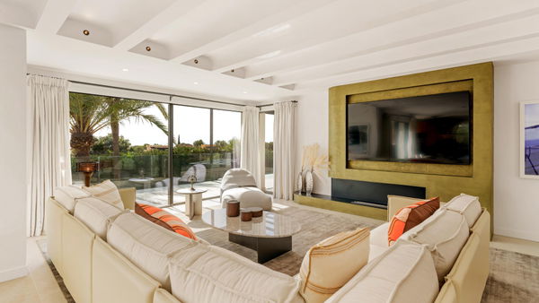 Newly renovated villa with sea views and perfect for families, Nagüeles, Marbella Golden Mile